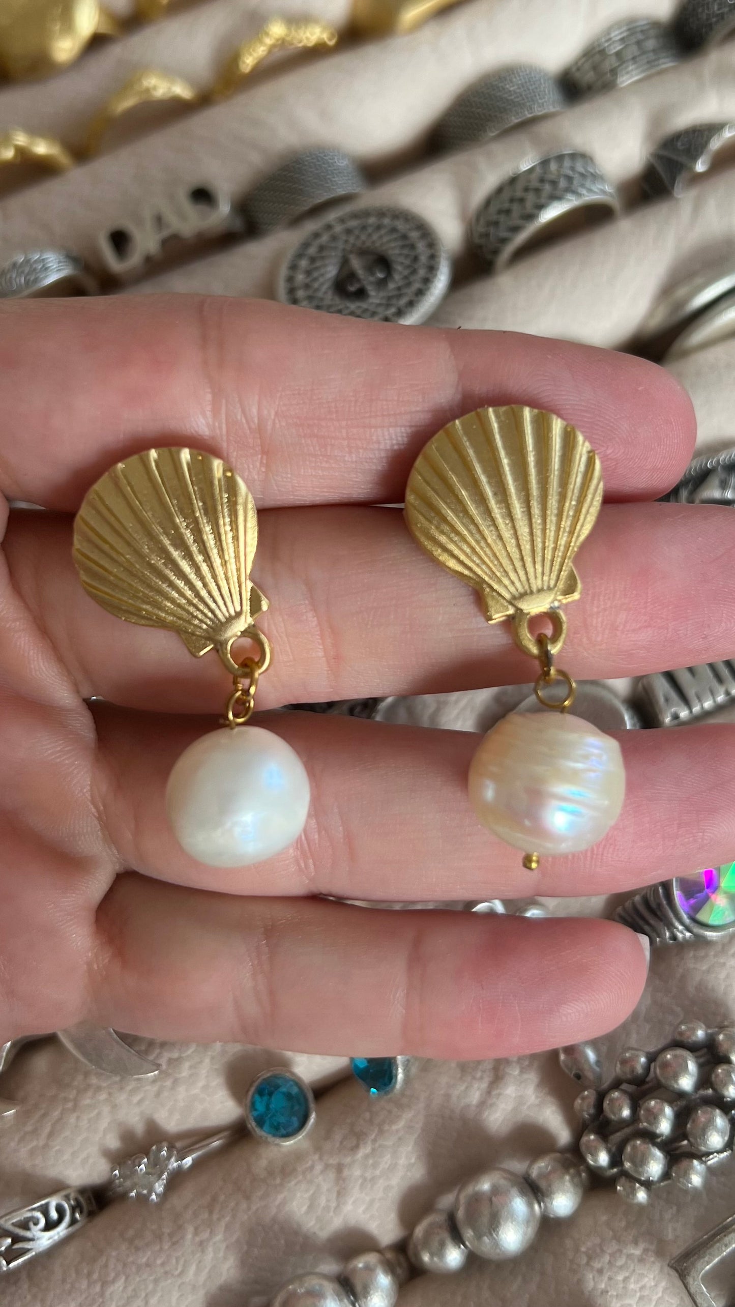 The Baroque Golden Shell Earrings