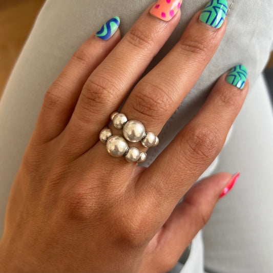 The Bubbly Bubble Ring