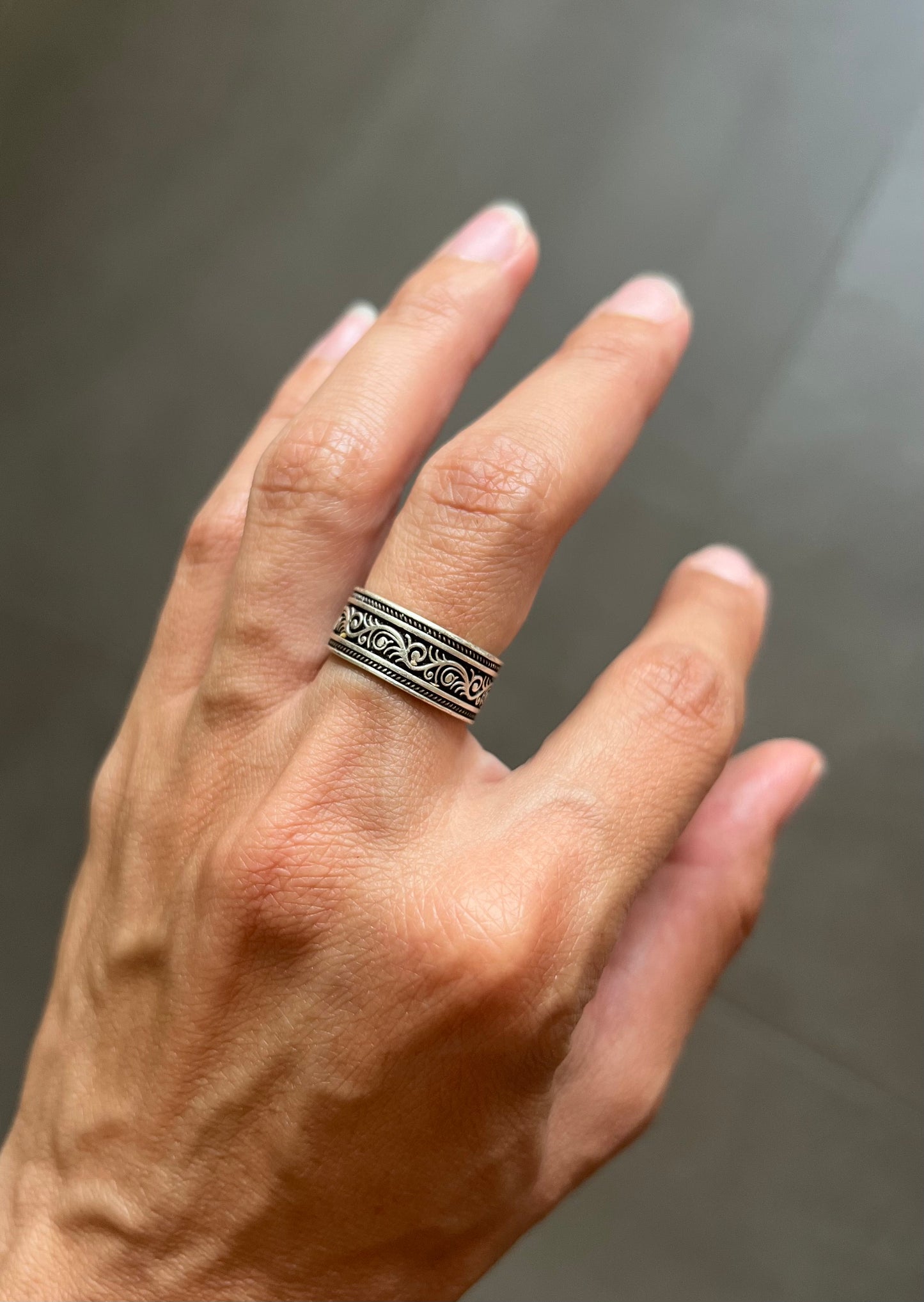 Dazzle Arabesque Dash Ring