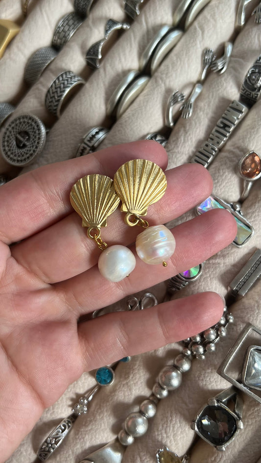 The Baroque Golden Shell Earrings