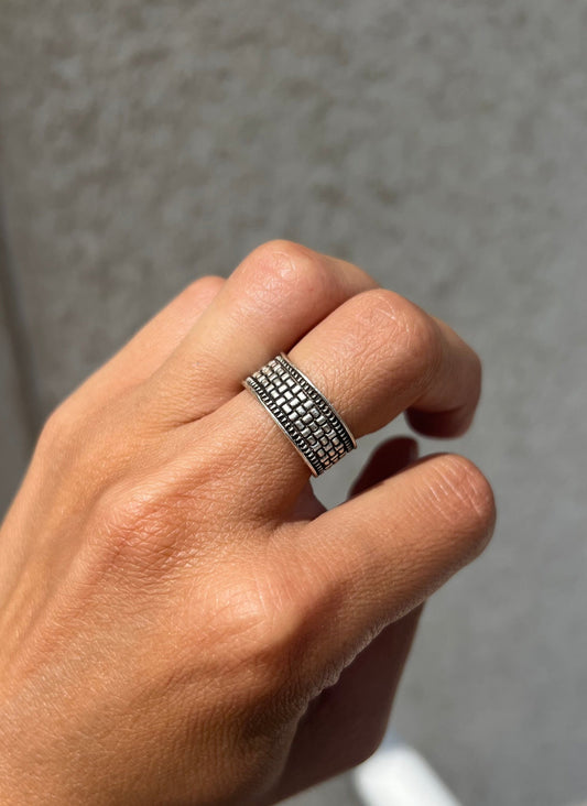 The Brick Wall Ring