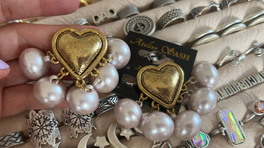 The 5 Pearl Clip Earrings